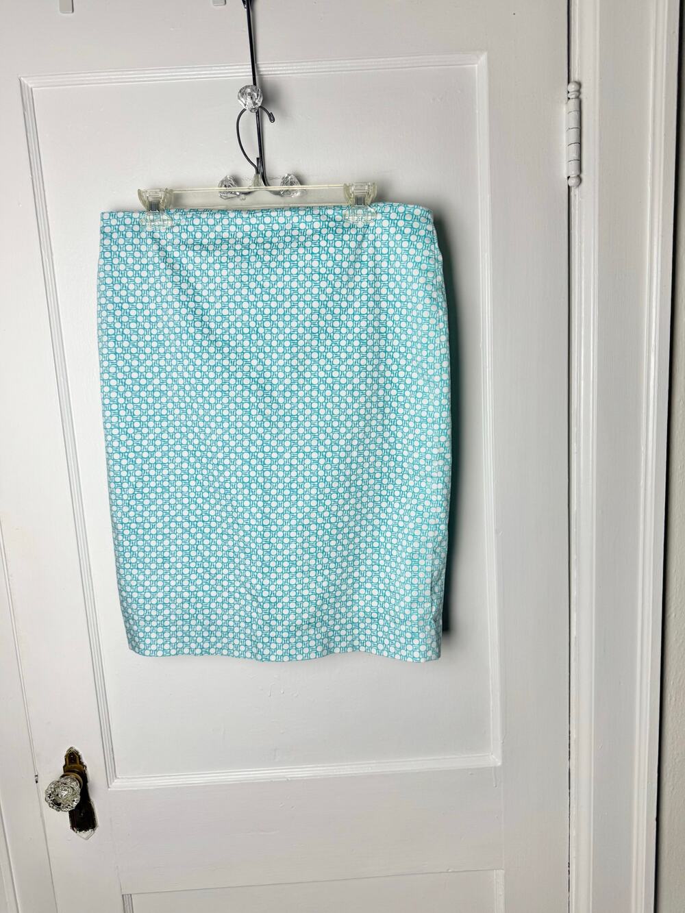 Talbots Skirt Women's 12 Blue White Summer Picnic Straight Skirt Stretch Preppy